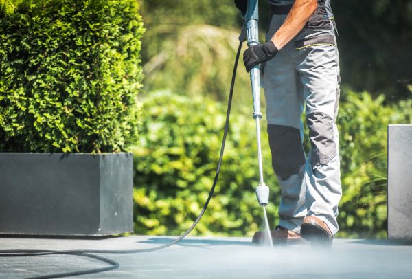 Cost of Concrete Pressure Washing in La Crosse