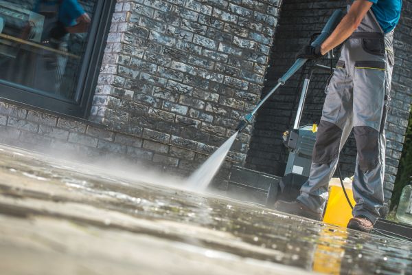 Power Cleaning in La Crosse