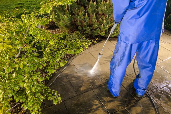 Hardscape Cleaning in La Crosse