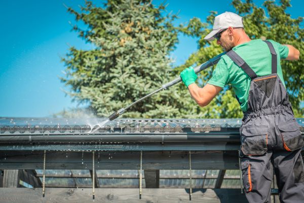 Cost of Gutter Power Washing in La Crosse