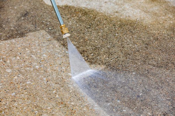 Driveway Pressure Cleaning in La Crosse