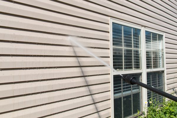 House Pressure Washing in La Crosse