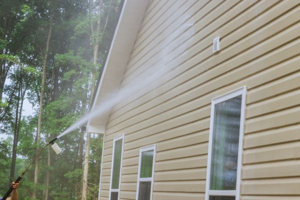 Cost of Home Siding Cleaning in La Crosse