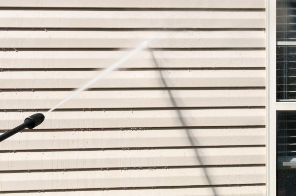 Apartment Power Washing in La Crosse