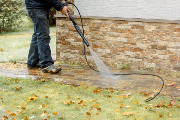 Residential Powerwashing in La Crosse